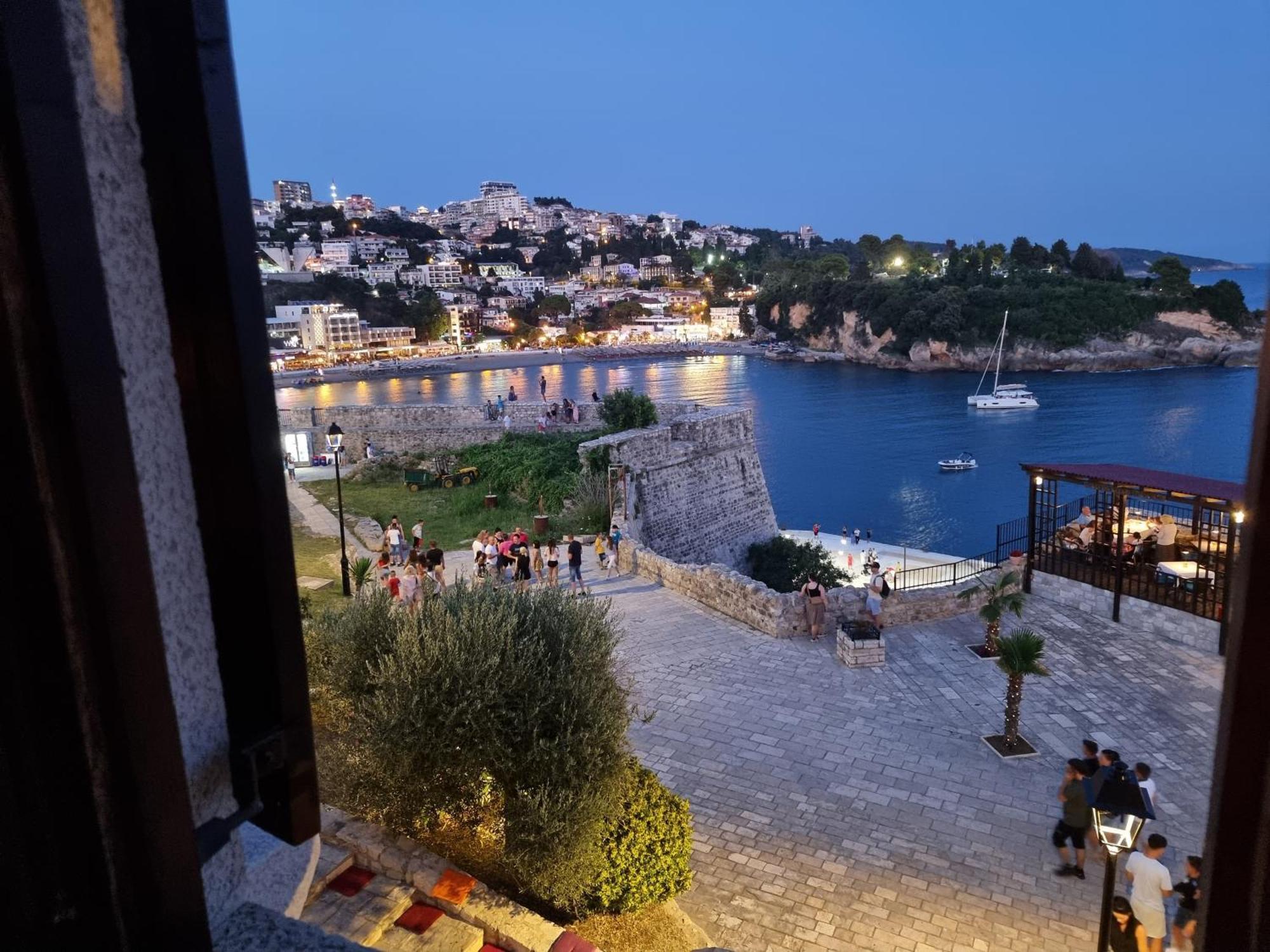 Kulla E Balshajve Hotel Ulcinj Exterior foto