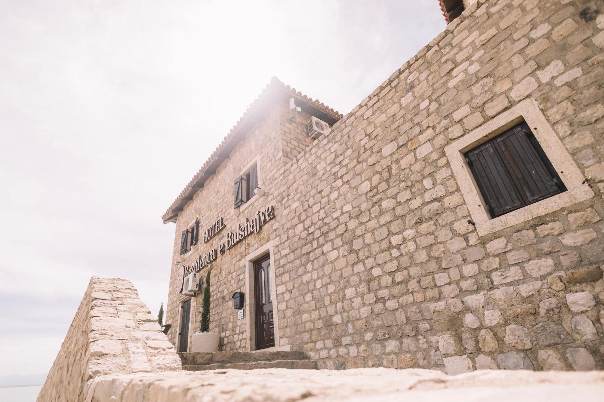 Kulla E Balshajve Ulcinj Exterior foto